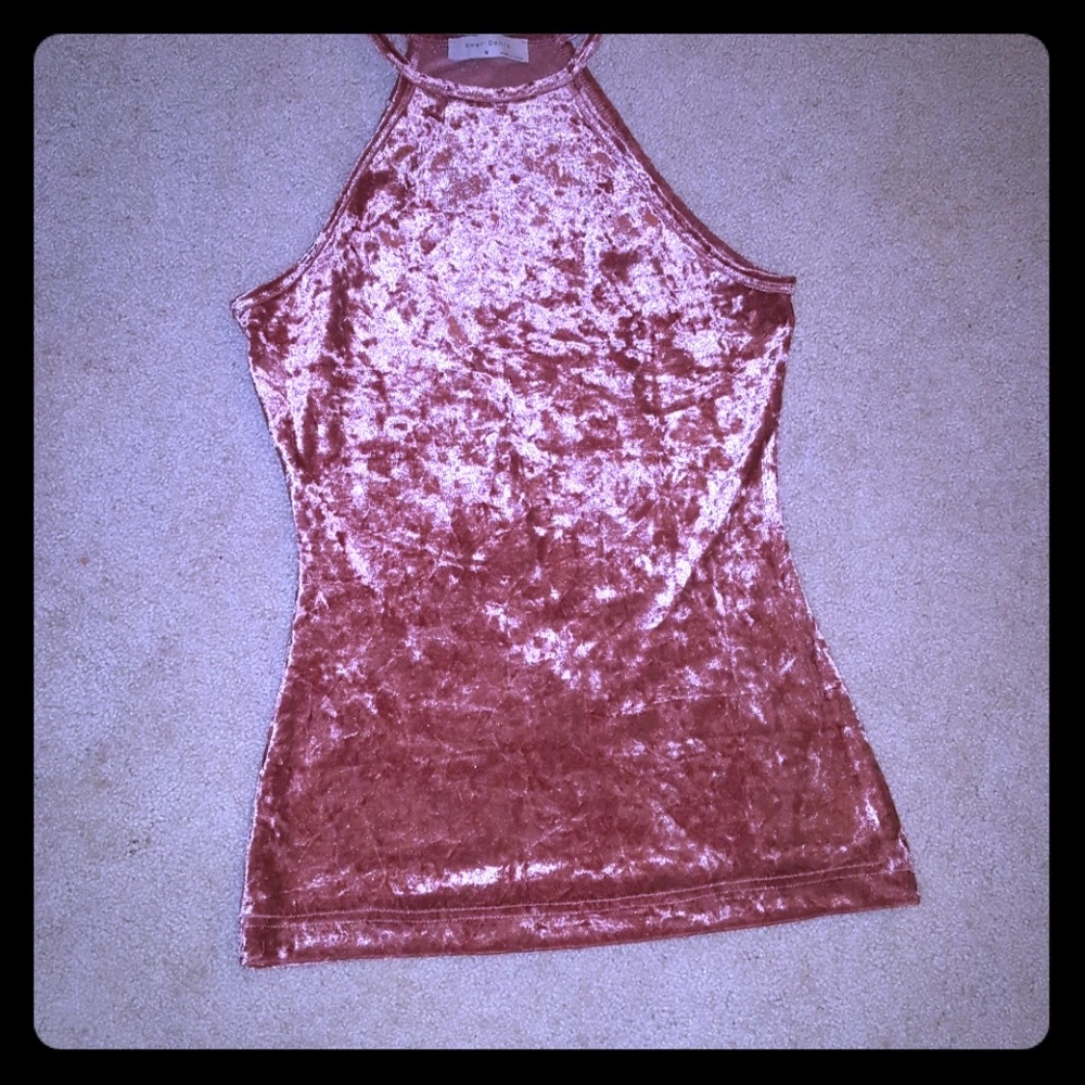 Vintage-looking Crushed Velvet Racerback Top